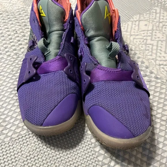 Men’s Nike pg 2 mamba mentality sneakers