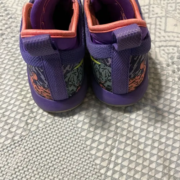 Men’s Nike pg 2 mamba mentality sneakers