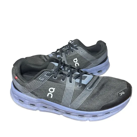 Men’s on cloud athletic running shoes size 14 black/blue