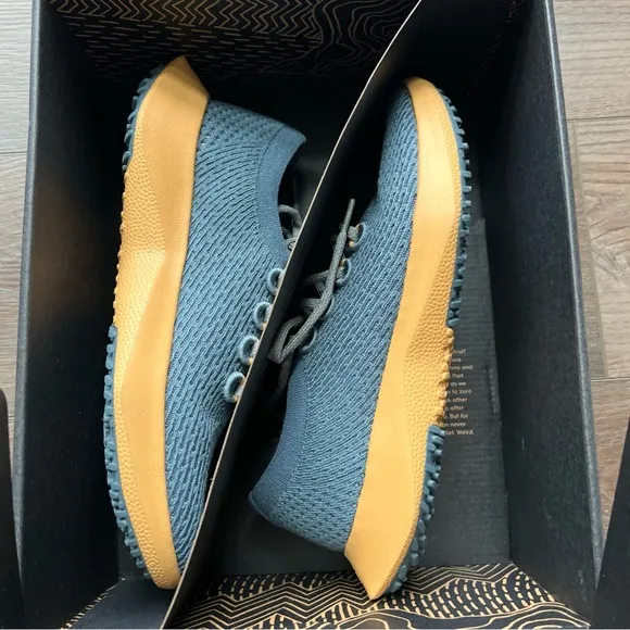 Mens Size 10 Allbirds Tree Dasher 2 Running Shoes Blue/Tan