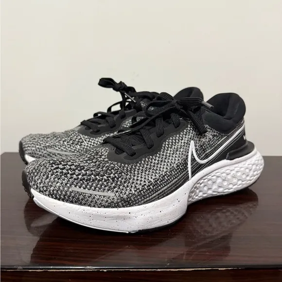 Men's Size 12 Nike ZoomX Invincible Run Flyknit Oreo CT2228-103 Running Shoes