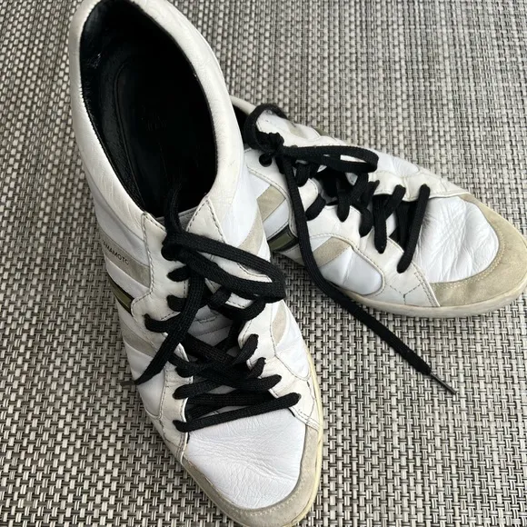 Men’s “Y-3 Yohji Yamomoto”  White Sneakers