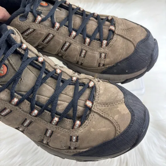 Merrell Hiking Athletic Shoes Brown and Black Trail Ready