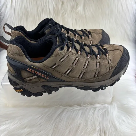Merrell Hiking Athletic Shoes Brown and Black Trail Ready