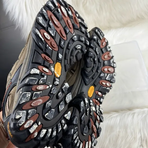 Merrell Hiking Athletic Shoes Brown and Black Trail Ready