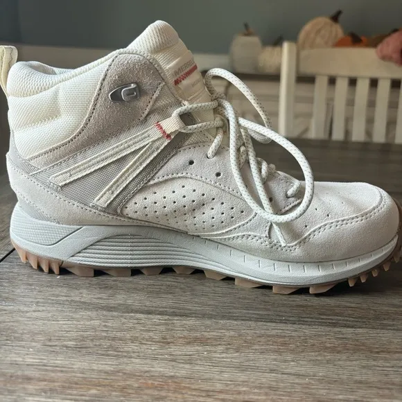 Merrell Hiking Boots NEW