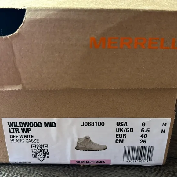 Merrell Hiking Boots NEW