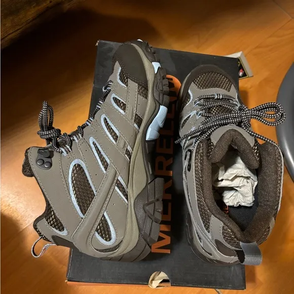 MERRELL HIKING WATERPROOF BOOTS MOAB 2 MID GTX J99796 WMNS SIZE 8 NWB