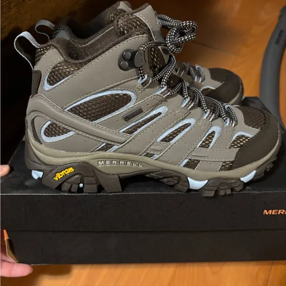 MERRELL HIKING WATERPROOF BOOTS MOAB 2 MID GTX J99796 WMNS SIZE 8 NWB