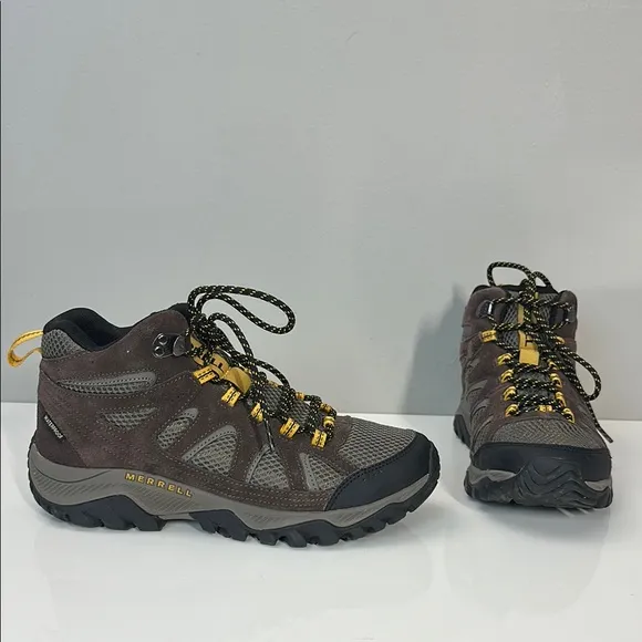 Merrell Men’s Oakcreek Mid Waterproof Hiking Boots Size 8.5
