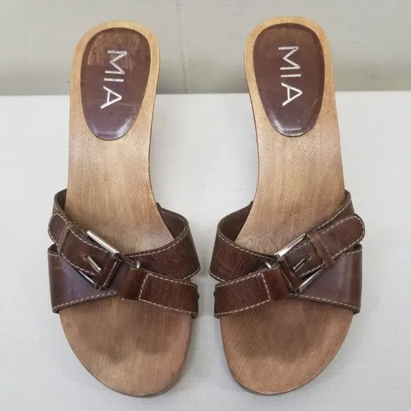 MIA 7M Brown Slides Wood Heels Chunky 90s Y2K Studs Sandals Buckles
