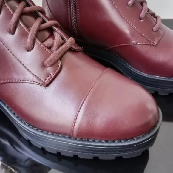 Michael Kors Burgundy Boots Size 7M