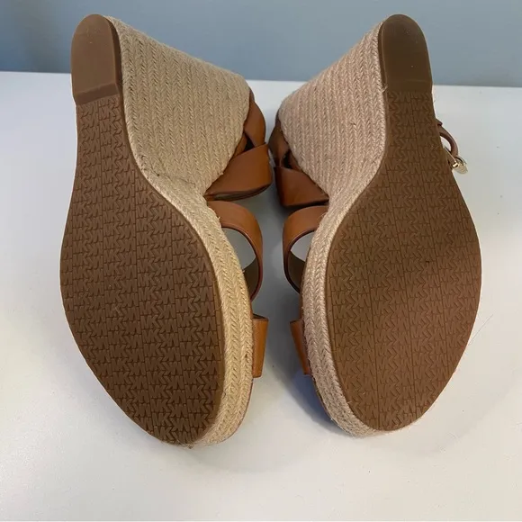 Michael Kors Tan Leatherr Espadrille Wedge Sandals Size 9