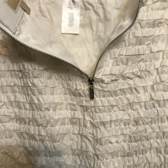 MICHEAL KORS  size 16 white skirt  tiered silk ribbon look back zip