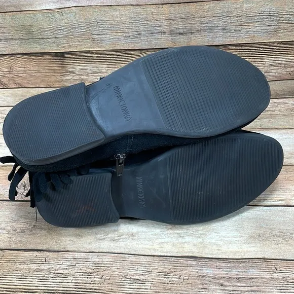 Minnetonka Dixon Suede Ankle Boots Size 8