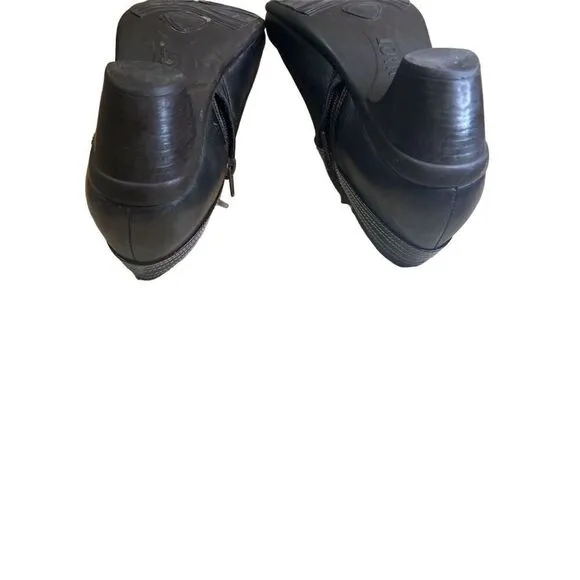 Naot Women's Ankle Booties Size 40 Black Medallion Accent 2&quot; Heels