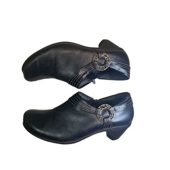 Naot Women's Ankle Booties Size 40 Black Medallion Accent 2&quot; Heels