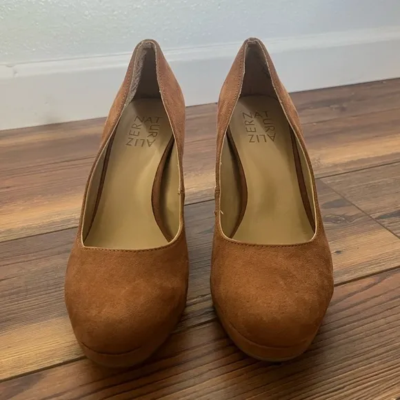 Naturalizer Synth Suede Berlin Platform in Brown size 5.5
