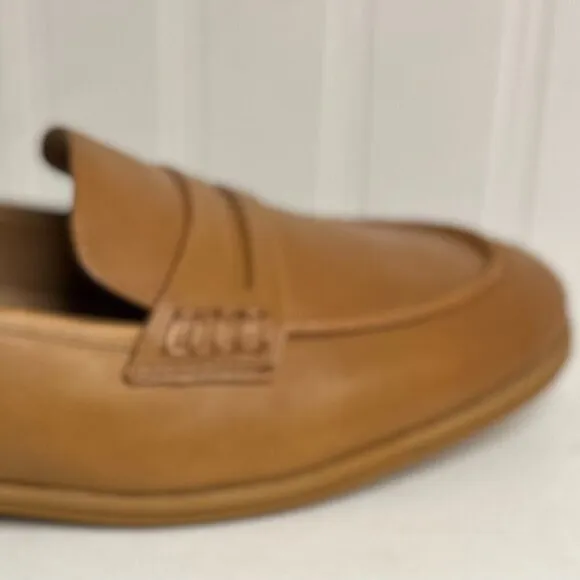 Naturalizer Women Mia Slip On Flat Loafer in English Tea Brown Size 11