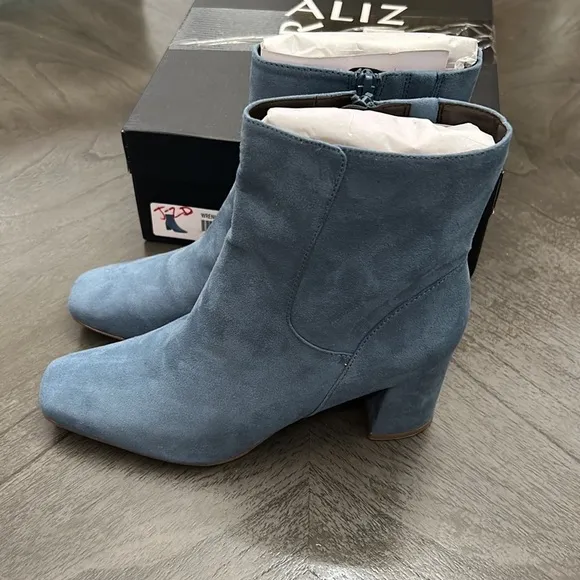 NATURALIZER Wrenley Booties Women's Shoes In Blue Dusk Fabric