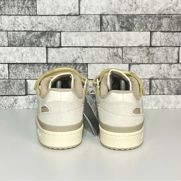 New Adidas Forum 84 Low Mens 9.5 Khaki Crème Sneakers