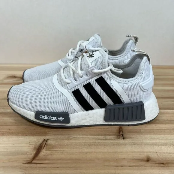 NEW Adidas NMD R1 running shoes womens 6 Mens 5 Cloud White Core Black Grey