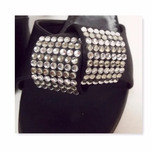 New ANNE KLEIN Crystal Embellished Knot Black Slide Heels Sandals from Italy 6.5