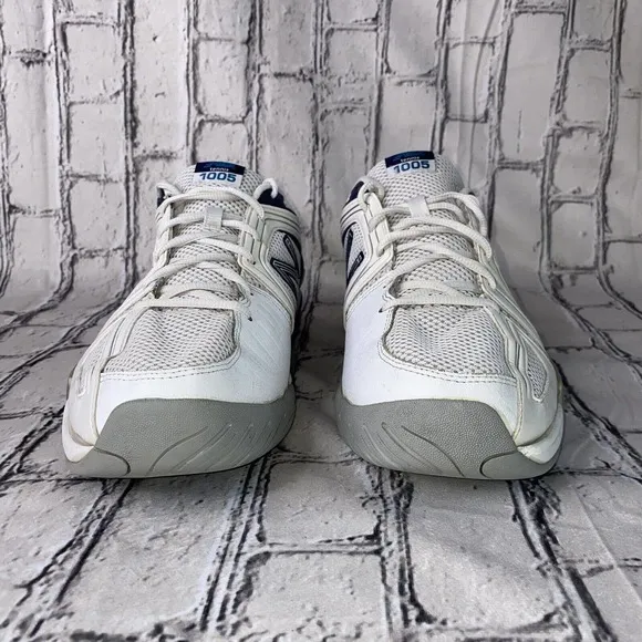 New Balance 1005 Women’s White Blue Tennis Running Shoes Size 13