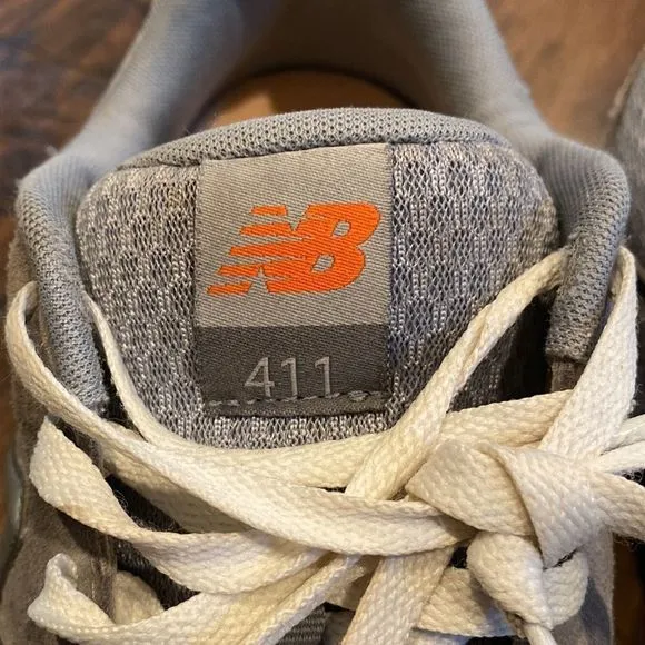 New Balance 411 V2 MW411GR2 Gray White Running Shoes Lace Up Size 10.5 D GUC