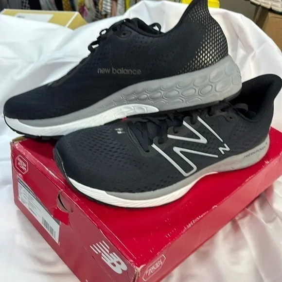 New Balance 880 Fresh foam running shoes black and grey shoes size 13
