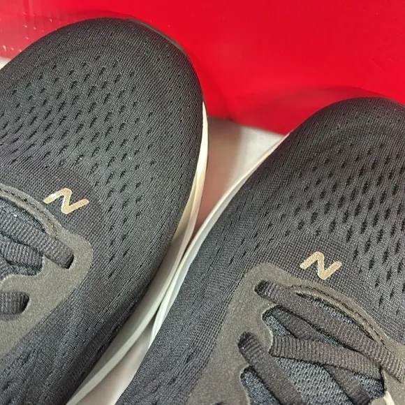 New Balance 880 Fresh foam running shoes black and grey shoes size 13