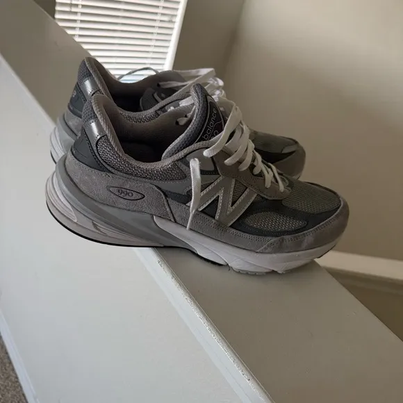 New Balance 990 Gray Sneakers