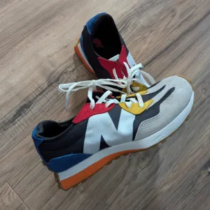 New Balance Boys Sneakers Size 5. Multi Color Sneakers. Color Block Sneakers.