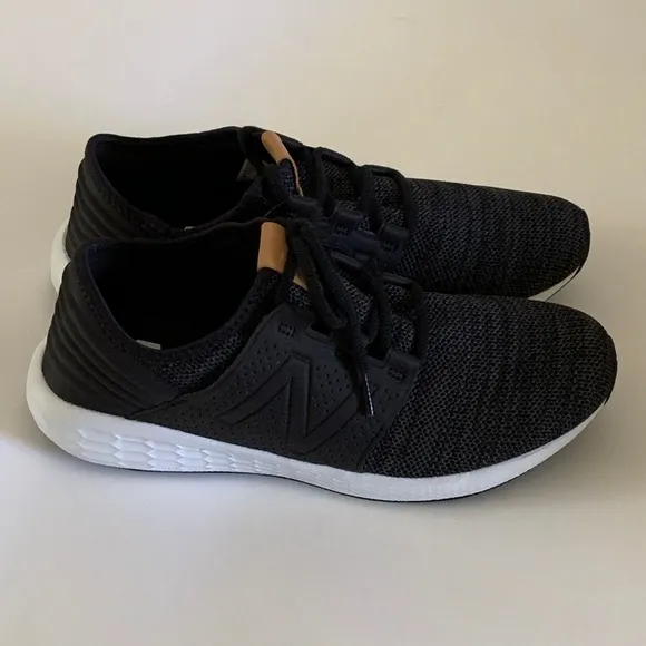 New Balance Kids KJCRZKGG in color moyen black
