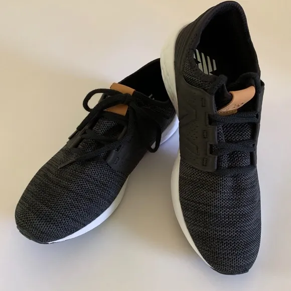 New Balance Kids KJCRZKGG in color moyen black