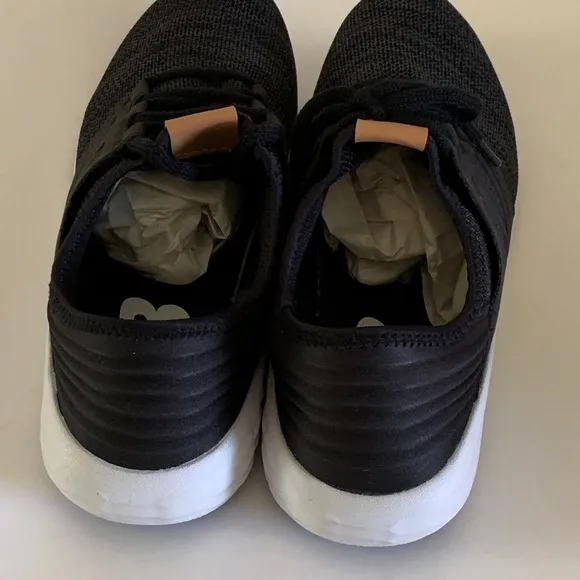 New Balance Kids KJCRZKGG in color moyen black
