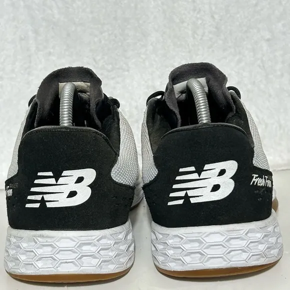 New Balance Mens Fresh Foam 80v3 White/Black Running Sneakers Shoes SZ US 10