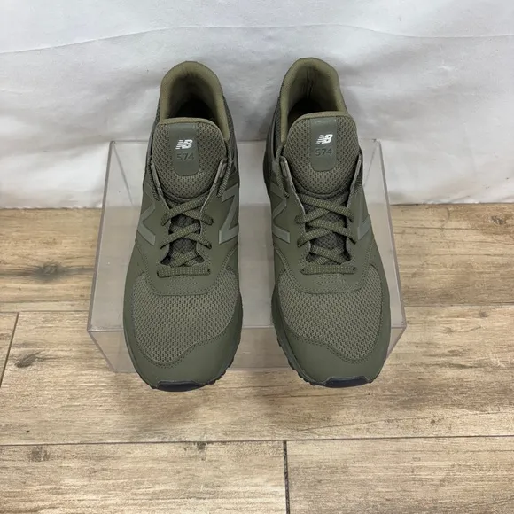 New Balance Sneakers Mens Size 9.5 US Green 574 Army Olive MS574SCJ Running