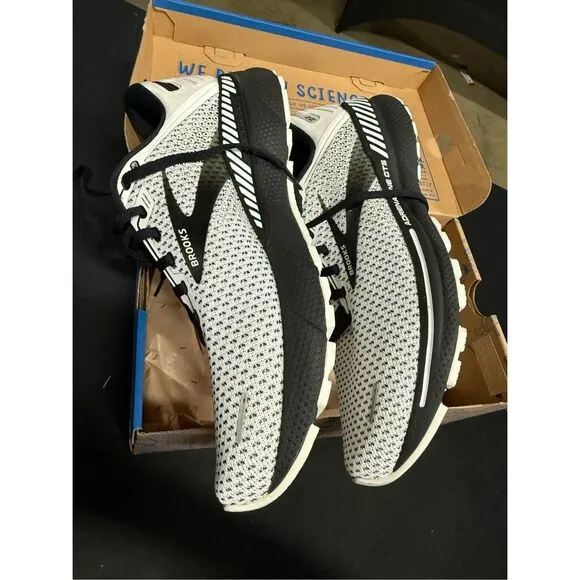 New Brooks Adrenaline GTS 22 White Grey Running Shoes Sneakers 10
