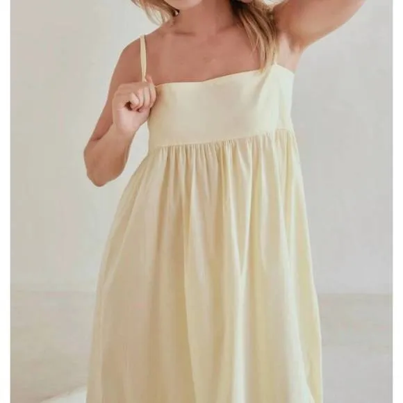 NEW DAILYSTORY spaghetti strap midi dress in soft yellow