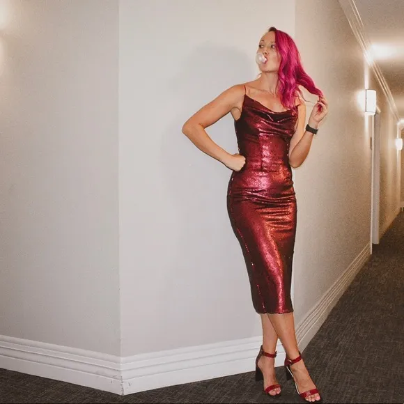 NEW KEEPSAKE the label gorgeous Sequin midi dress