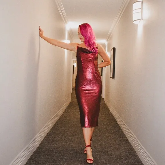 NEW KEEPSAKE the label gorgeous Sequin midi dress