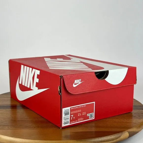 New NIB Big Kids Nike Dunk‎ Low SE Black Shoes Size 7 Y Barbershop DN3351-001