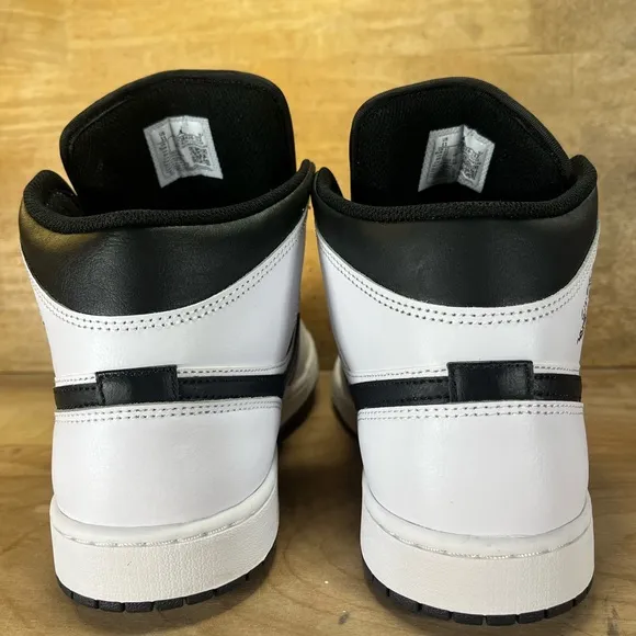 NEW Nike Air Jordan 1 Mid Reverse Panda Mens Sz 11 Shoes Sneakers White Black