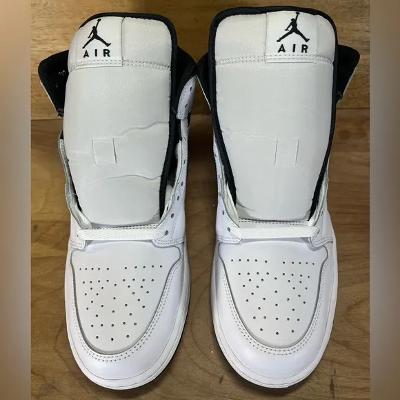 NEW Nike Air Jordan 1 Mid Reverse Panda Mens Sz 11 Shoes Sneakers White Black
