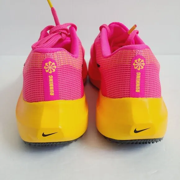 NEW Nike Womens Zoom Fly 5 Running Shoes DM8974-601 Size 5.5 Pink