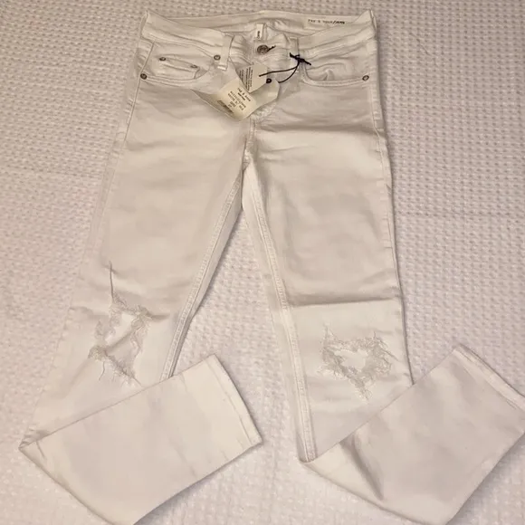 NEW! rag &amp; bone Size 27 White With Holes Capri Denim Jeans