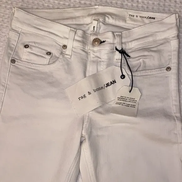 NEW! rag &amp; bone Size 27 White With Holes Capri Denim Jeans