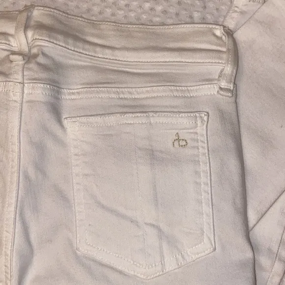 NEW! rag &amp; bone Size 27 White With Holes Capri Denim Jeans