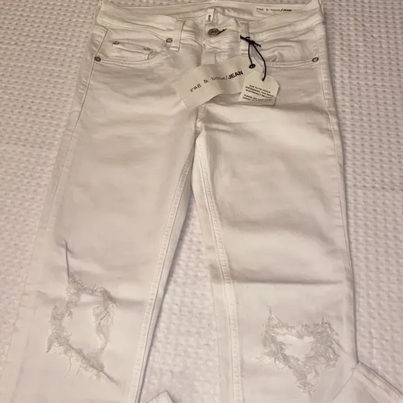 NEW! rag &amp; bone Size 27 White With Holes Capri Denim Jeans